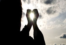 中国女子足球队再获胜利，国人为之振奋