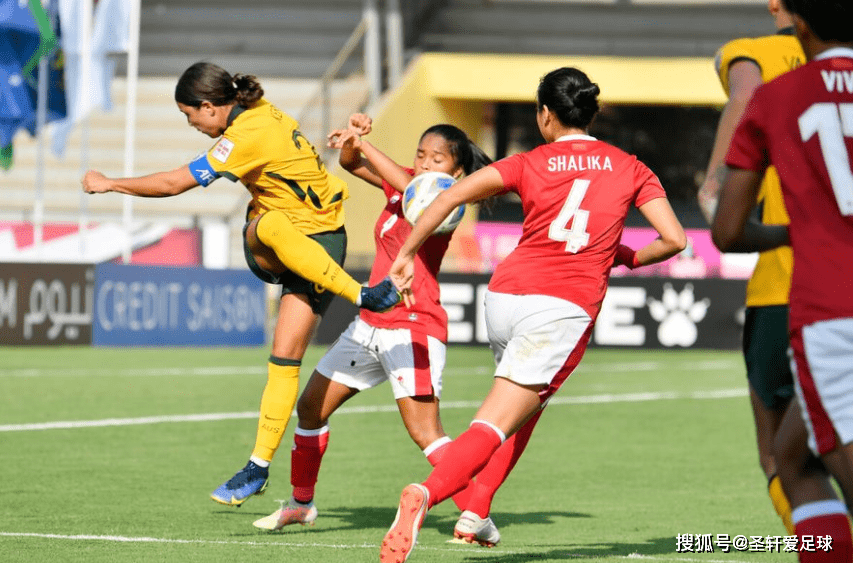 九游娱乐官网入口-沈阳女足队包揽多个奖项，斩获佳绩(国足队长吴曦游艇射门)